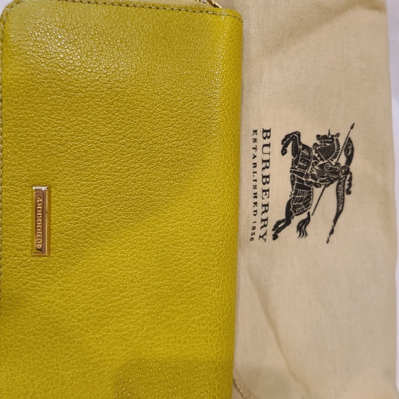 Burberry Wallet - Picture 1 of 9